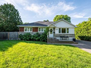 119 Evergreen Drive, Beaconsfield, QC, H9W 2A1 house for sale | Listing ID 10161 | Royal LePage