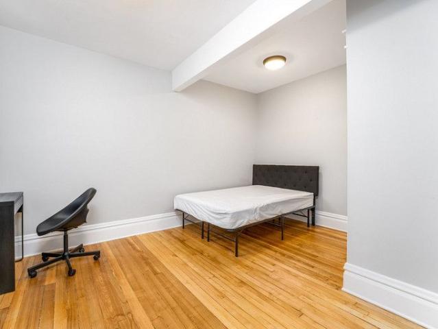 119 Hopewell Ave