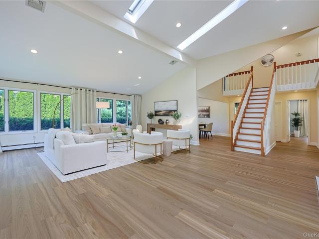 119 Harrow Lane