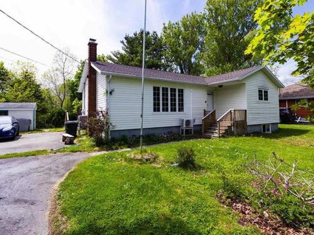 119 Harriet Street, Shelburne, NS, B0T 1W0 house for sale | Listing ID 202612 | Royal LePage