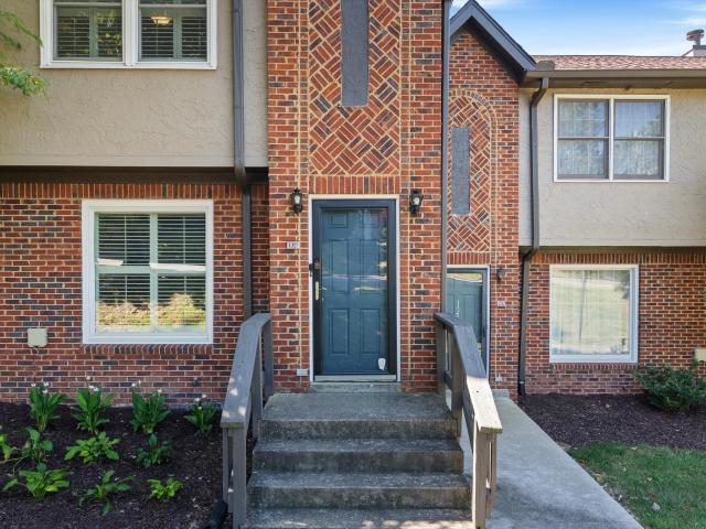 119 Highland Villa Dr