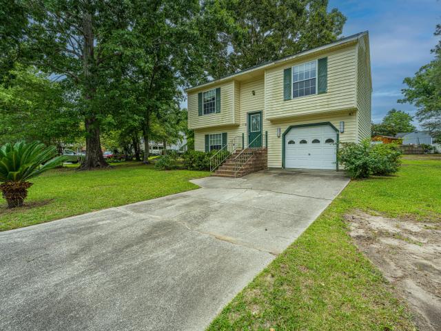 119 Hummingbird Avenue