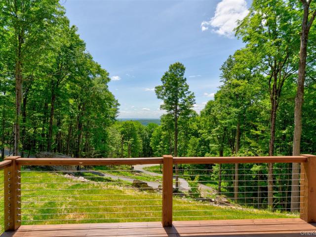 119 Overlook Circle