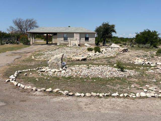 119 LA Paloma Dr, Del Rio, TX 78840