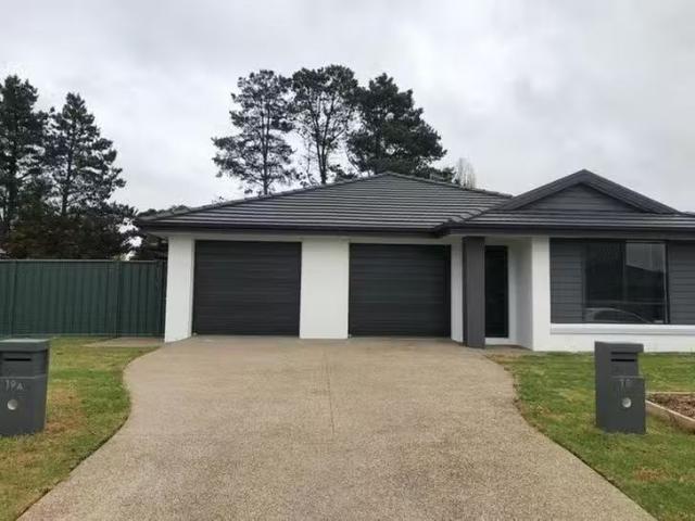 1/19 Lara Avenue, Armidale, NSW 2350
