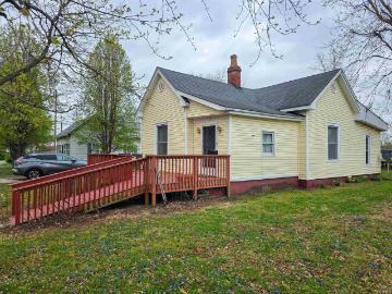 119 N Edward