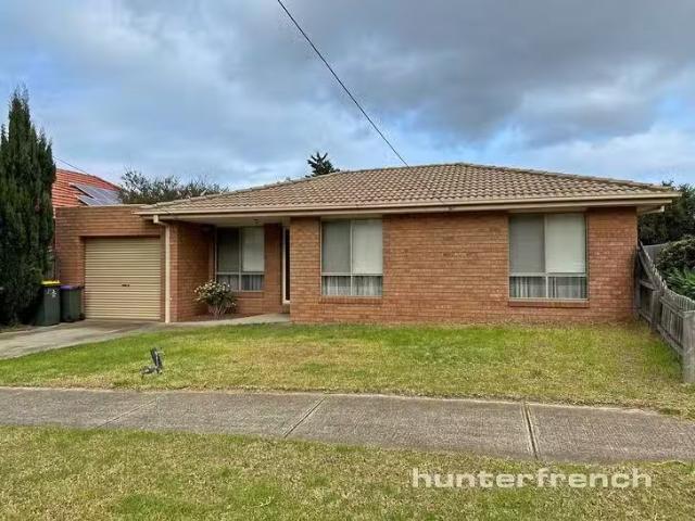 1/19 North Avenue, Altona Meadows, VIC 3028