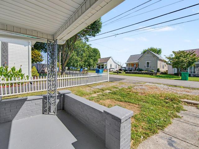 119 Nichols Street