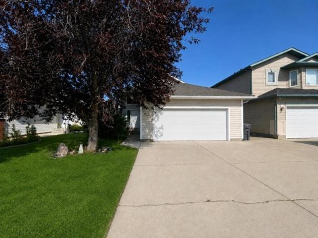 119 Squamish Court West, Lethbridge, AB, T1K 7M3 house for sale | Listing ID A2341 | Royal LePage