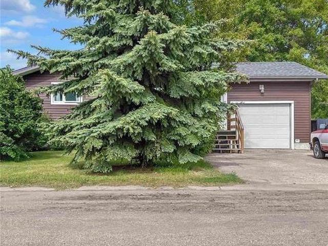 119 Prairie Street, Dalmeny, SK, S0K 1E0 house for sale | Listing ID SK050366 | Royal LePage