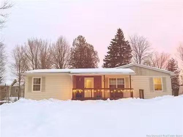 119 Robin Hood Lane, Quispamsis, NB, E2E 1G2 house for sale.