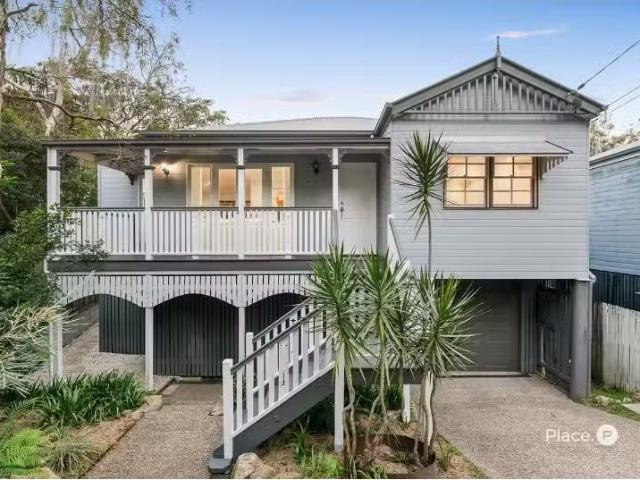 119 Railway Parade, Norman Park House for rent Listed by Jord.
