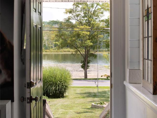 119 W Hunns Lake Road