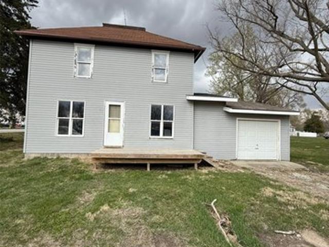 11 4th St, Collins, IA 50055