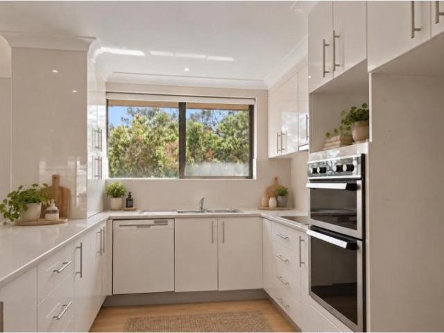 11 / 60 Bourke Street, North Wollongong, New South Wales 2500 | All Residential Real Estate | Fanning Real Estate ID R2 5294940
