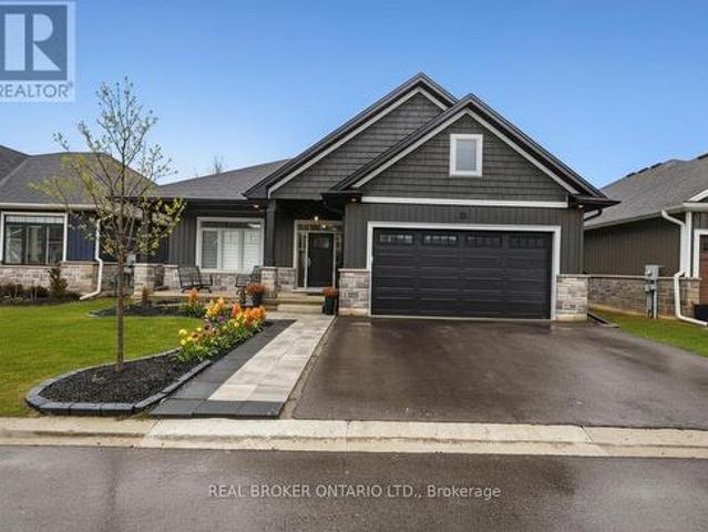 11 68 Cedar Street, Brant, ON, N3L 0L4 house for sale | Listing ID X13615 | Royal LePage