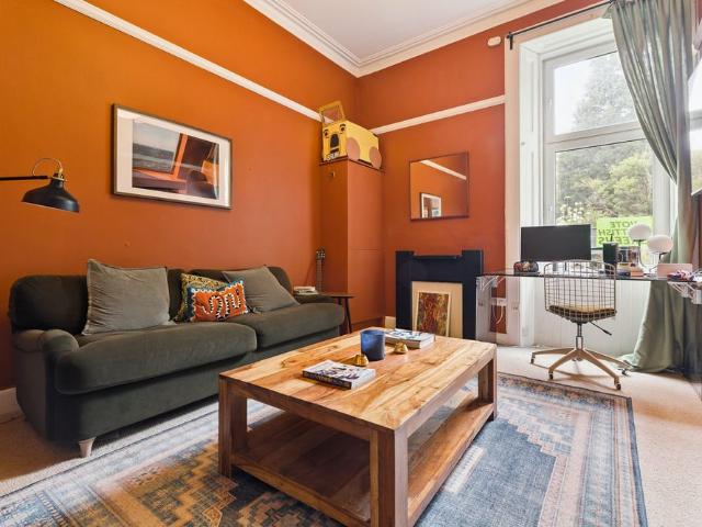 1/1, 9 Stanmore Road