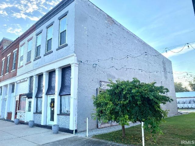 11 & 13 S Commercial Street
