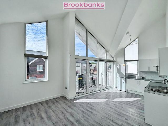 11 15 High Street, Swanley BR8, 2 bed flat to rent, £1,176 pcm | PrimeLocation