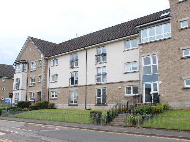 1/1, 20 Leven Street, Dumbarton G82 1QG 2 bed flat to rent £900 pcm £208 pw