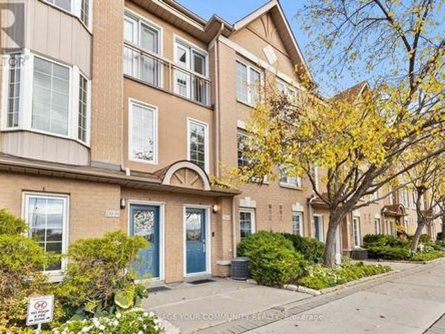 11 210 Manitoba Street, Toronto, ON, M8Y 4G7 townhouse for sale | Listing ID W13660 | Royal LePage
