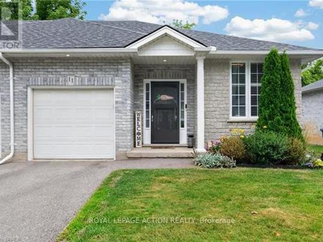 11 219 Shellard Lane, Brantford, ON, N3T 0B8 townhouse for sale | Listing ID X13658 | Royal LePage
