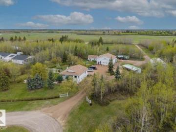 11 22 Twp Road 575A, Rural Sturgeon County, AB, T0A 1N6 house for sale | Listing ID E4489 | Royal LePage