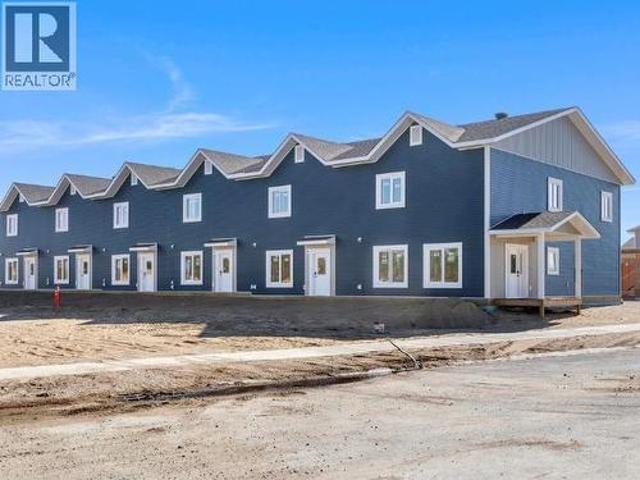 11 275 Olive May Way, Whitehorse, YT, Y1A 0W4 townhouse for sale | Listing ID 17641 | Royal LePage