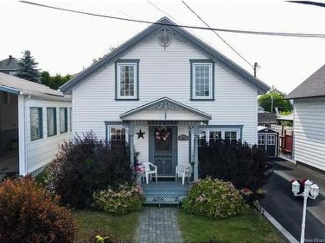 11 33Rd Ave, Edmundston, NB, E3V 1S3 house for sale | Listing ID NB143858 | Royal LePage