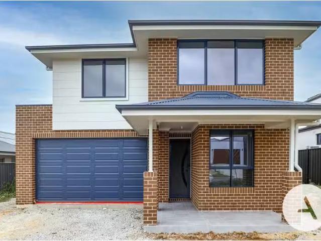 11 Tingwell Street, Whitlam House for rent Listed by Luke Ste.