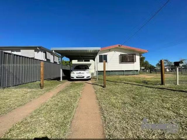 1/1 Umbrella Street, Blackwater, QLD 4717
