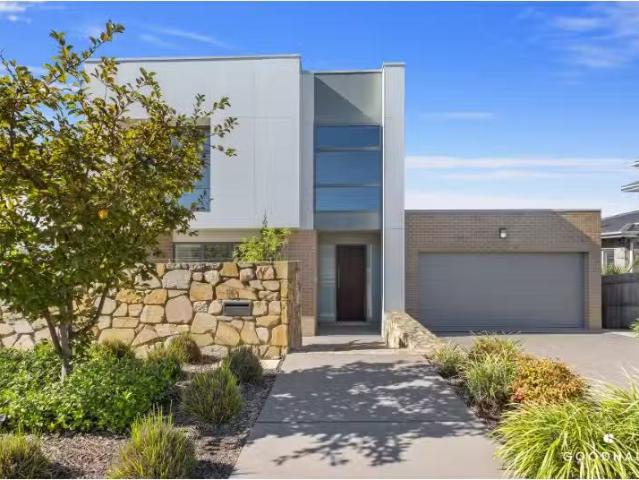 11 Vellacott Street, Denman Prospect House for rent Listed by.