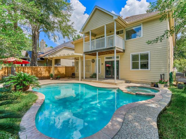 11 Vinca Trail