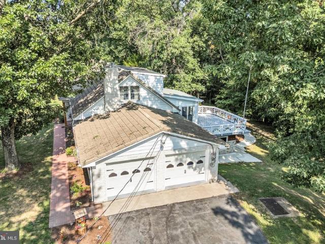 11 Wagner Drive