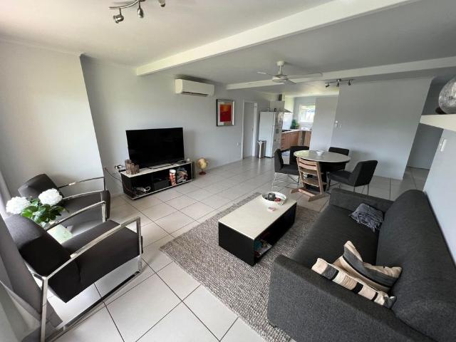 11 Warung Avenue, Maroochydore, QLD 4558