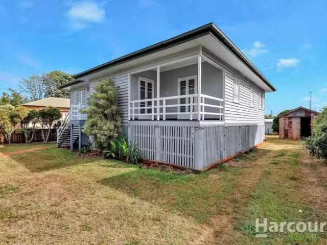 11 West Street, CHILDERS, QLD 4660 House for Rent