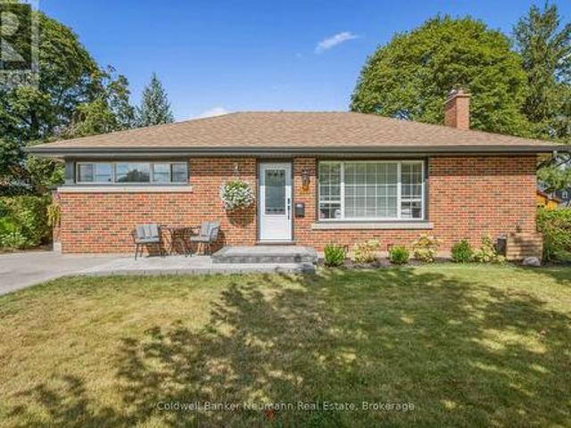 11 Western Avenue, Guelph Junction/Onward Willow, ON, N1H 6A5 house for sale | Listing ID X13700 | Royal LePage