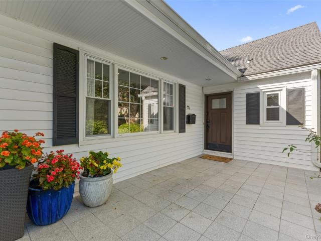 11 Winchcombe Way