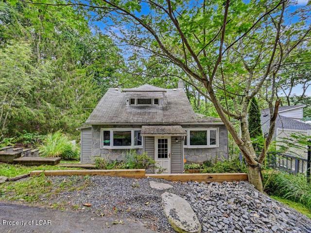 11 Willow Grove Street
