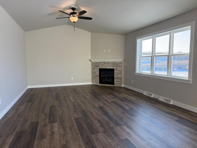 11 Wisteria Cor, Fond du Lac, WI 54937 | MLS #1948