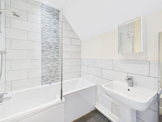 11 Woodland View Abbeydale Road South, S17
