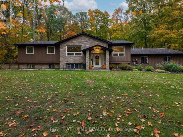 11 Woodland Crescent, Oro Medonte, ON, L4M 4Y8 house for sale | Listing ID S12922 | Royal LePage