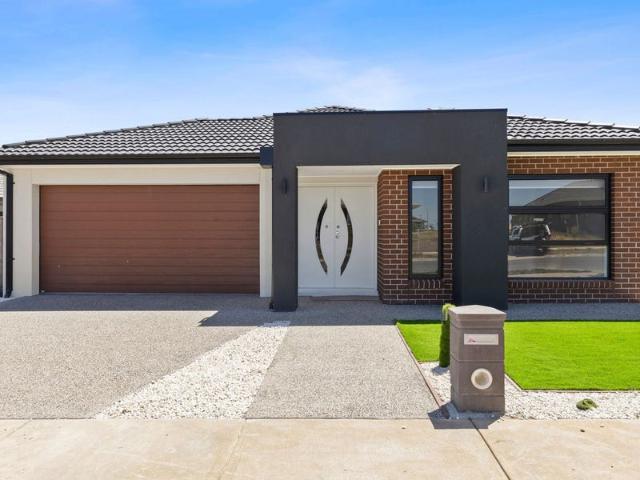 11 Yellow Gum Way