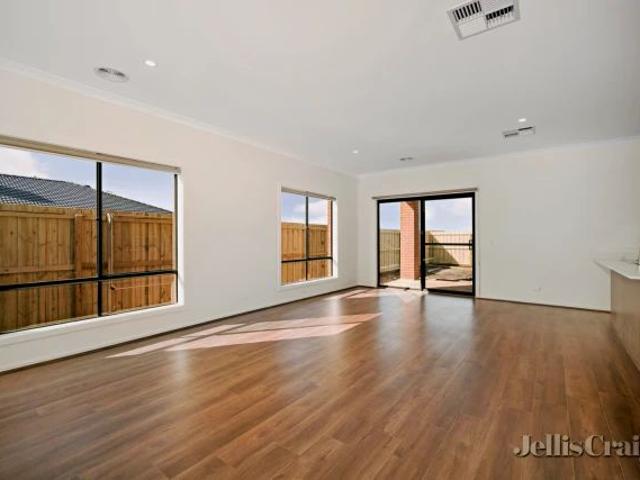 11 Yolanda Street, Bonshaw, Melbourne