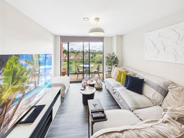11 Adelphi Wharf, Adelphi Street, Salford M3, 2 bed flat to rent, £1,350 pcm | PrimeLocation