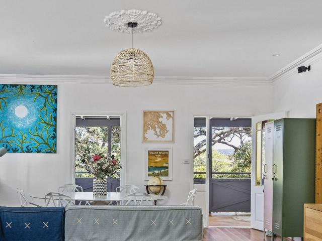 11 Alexander Road, Avalon Beach NSW