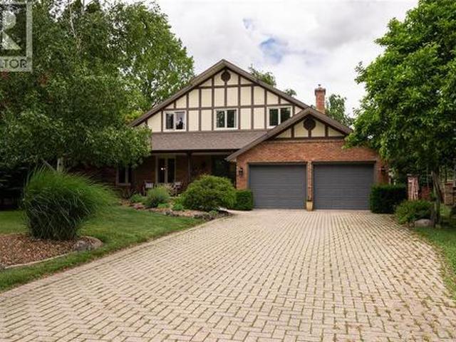 11 Algonquian Drive, Chatham, ON, N7M 5Y2 house for sale | Listing ID 26014 | Royal LePage