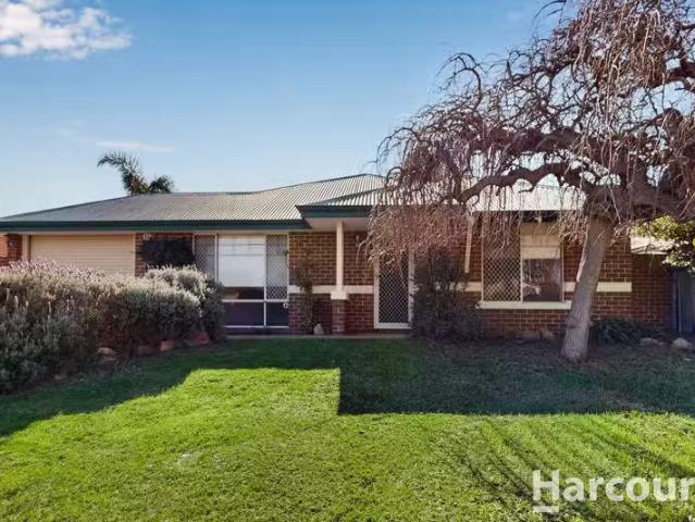 11 Alliance Court, CURRAMBINE, WA 6028 House for Rent
