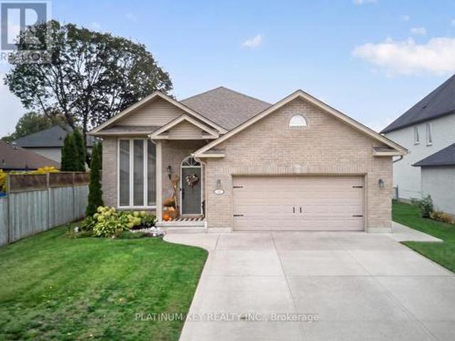 11 Allison Court, Strathroy Caradoc Ne, ON, N7G 4C2 house for sale | Listing ID X14081 | Royal LePage