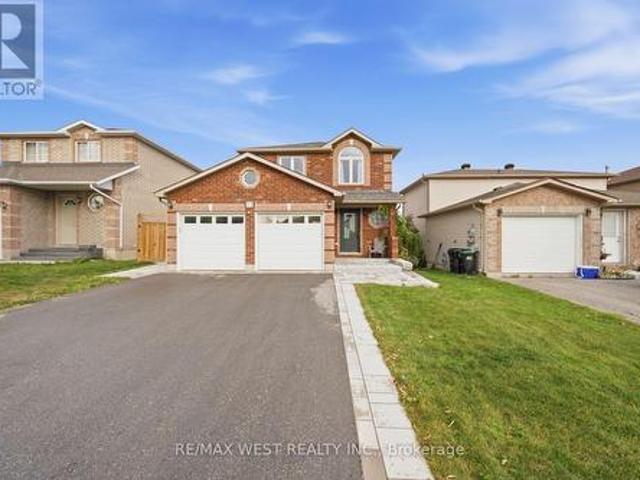 11 Ambler Bay, Barrie, ON, L4M 7A4 house for sale | Listing ID S13820 | Royal LePage